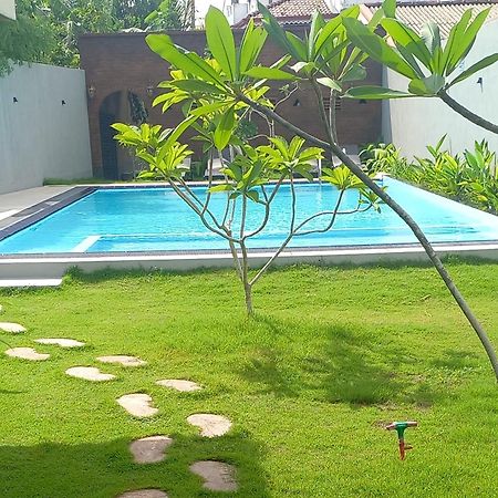 Ocean View Tourist Guest House At Negombo Beach Near The Airport Esterno foto