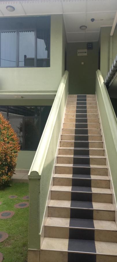 Ocean View Tourist Guest House At Negombo Beach Near The Airport Esterno foto