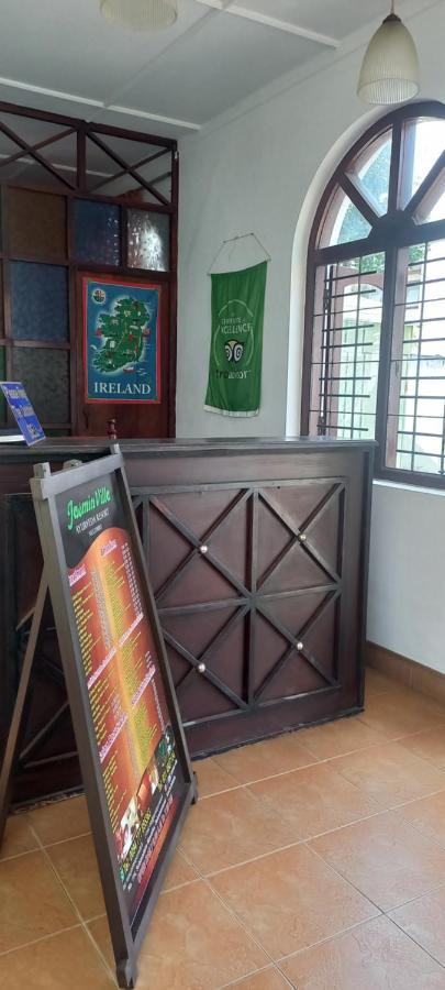 Ocean View Tourist Guest House At Negombo Beach Near The Airport Esterno foto