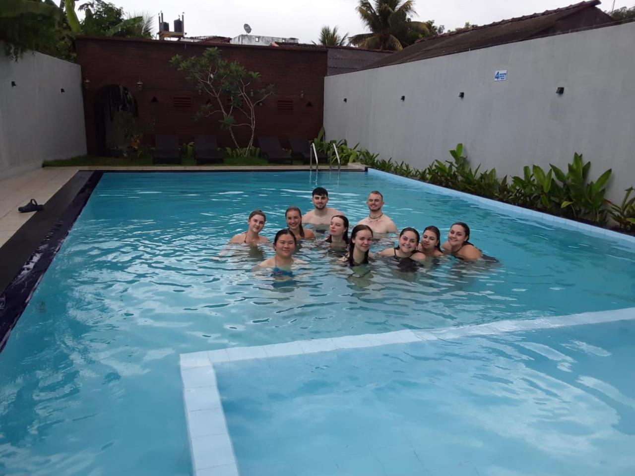 Ocean View Tourist Guest House At Negombo Beach Near The Airport Esterno foto