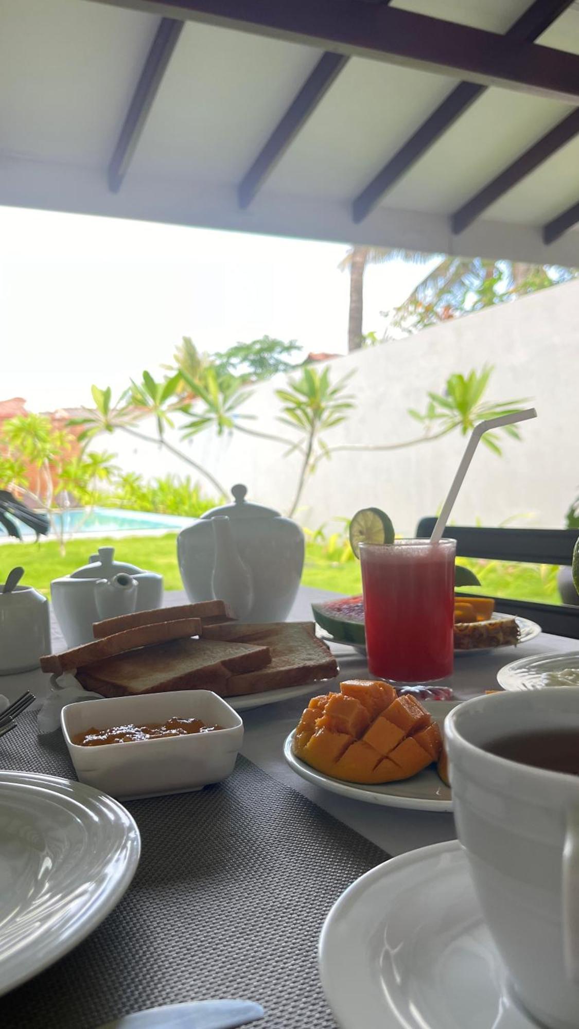 Ocean View Tourist Guest House At Negombo Beach Near The Airport Esterno foto