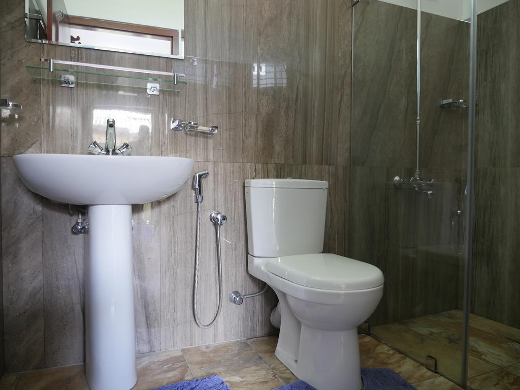 Ocean View Tourist Guest House At Negombo Beach Near The Airport Esterno foto