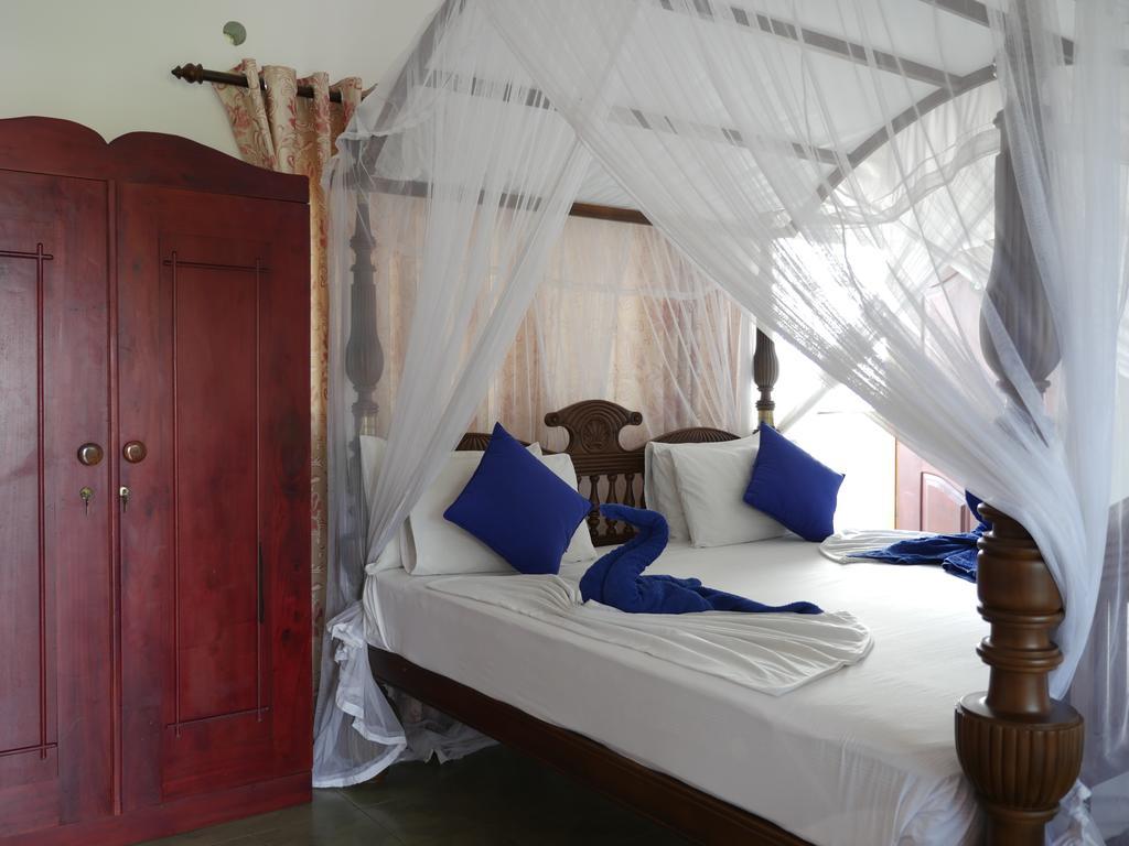 Ocean View Tourist Guest House At Negombo Beach Near The Airport Esterno foto